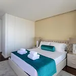 Apartment Lovelystay - Luxury 2br Duplex In Foz *