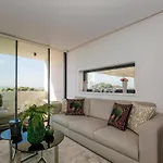 Lovelystay - Luxury 2br Duplex In Foz