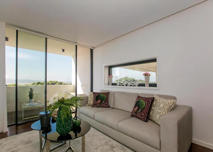 Lovelystay - Luxury 2br Duplex In Foz