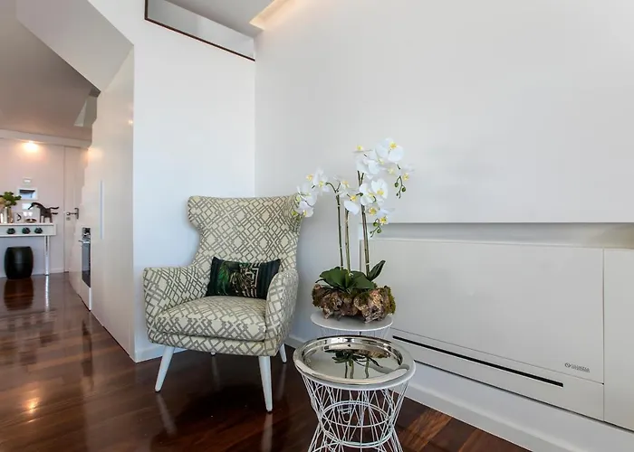 דירה Lovelystay - Luxury 2br Duplex In Foz פורטו
