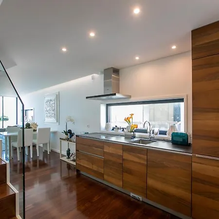 Lovelystay - Luxury 2br Duplex In Foz Oporto