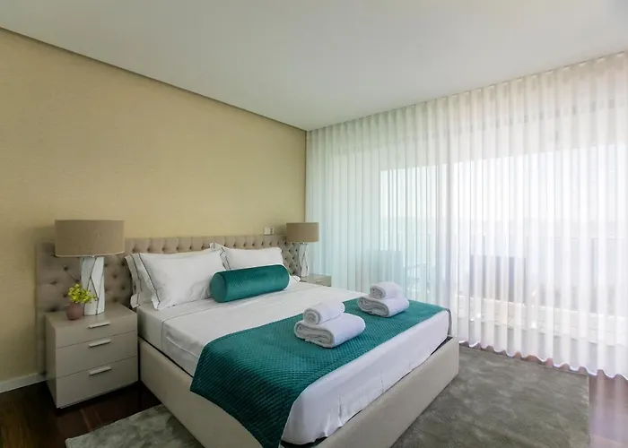 Lovelystay - Luxury 2br Duplex In Foz Appartement *