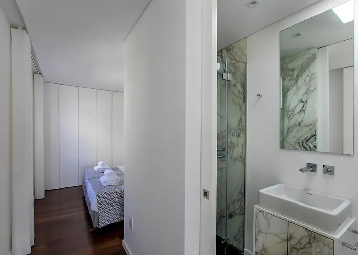 Lovelystay - Luxury 2br Duplex In Foz Apartamento *