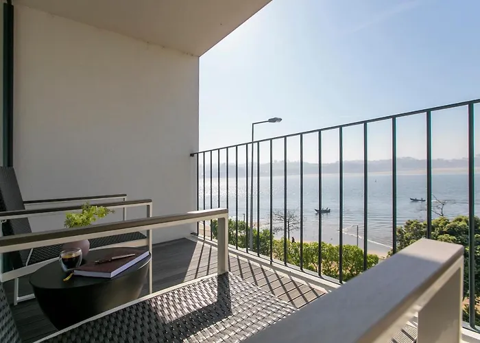 Lovelystay - Luxury 2br Duplex In Foz Appartement *