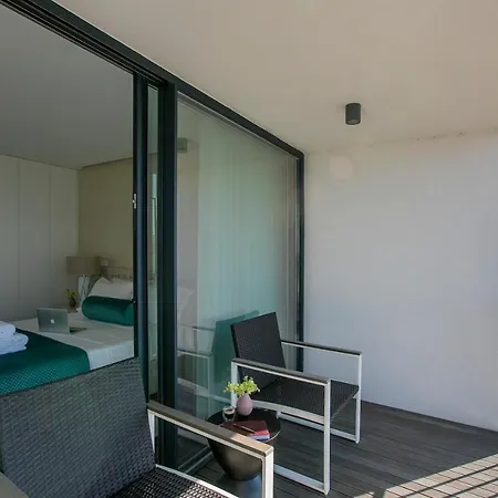 דירה Lovelystay - Luxury 2br Duplex In Foz פורטו