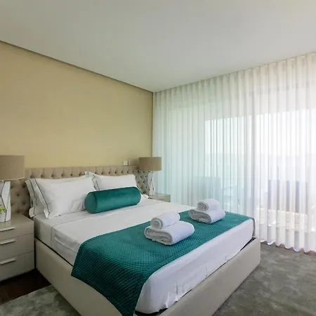Lovelystay - Luxury 2br Duplex In Foz דירה *
