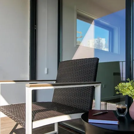 Lovelystay - Luxury 2br Duplex In Foz דירה פורטו