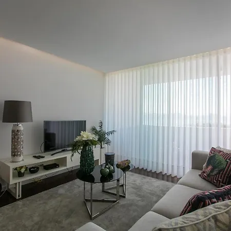 Lovelystay - Luxury 2br Duplex In Foz *